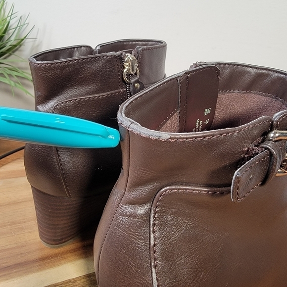 Dr. Scholls Daina Vegan Brown Leather Wedge Ankle Boots Booties Size 9 - Picture 7 of 17